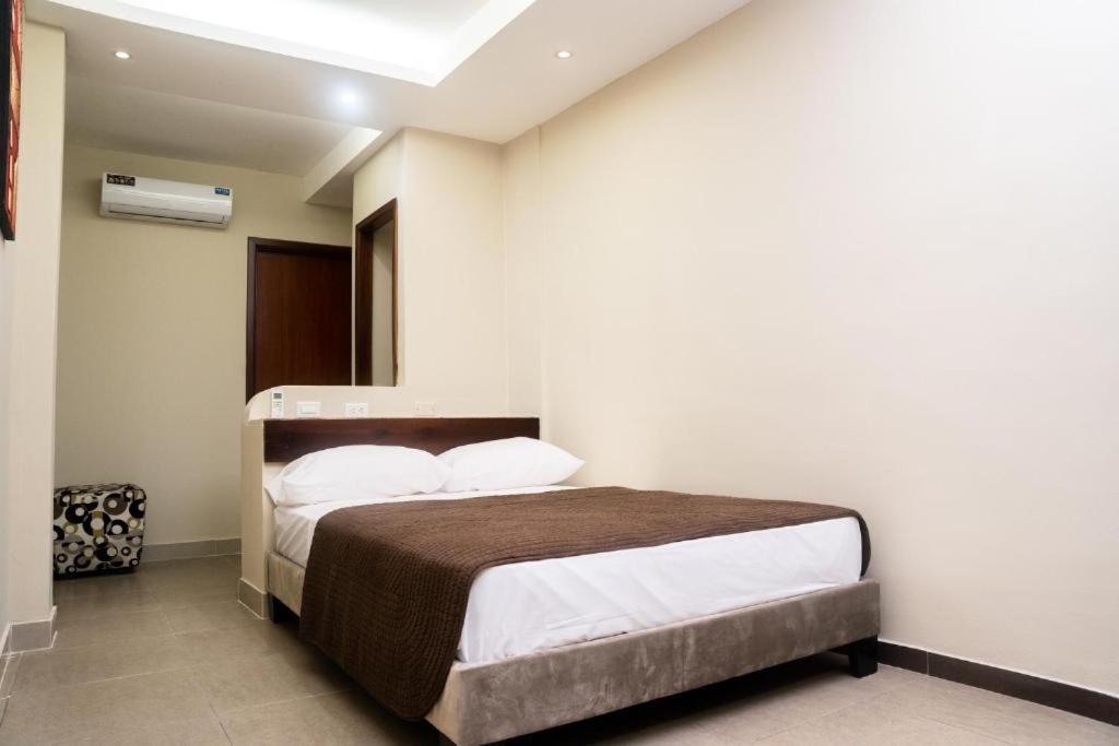 Hm International Hotel Guayaquil Bagian luar foto